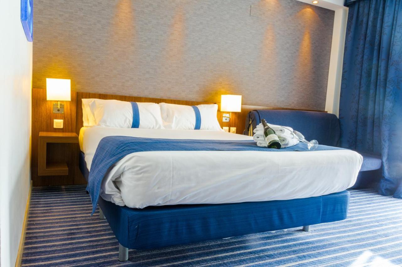 Holiday Inn Express Madrid Leganes By Ihg Exteriör bild