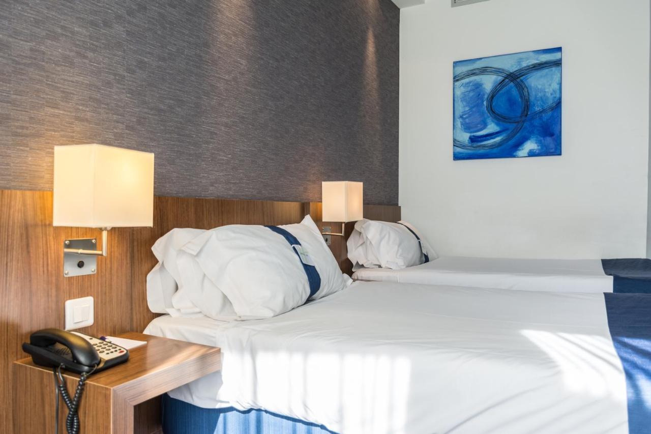 Holiday Inn Express Madrid Leganes By Ihg Exteriör bild