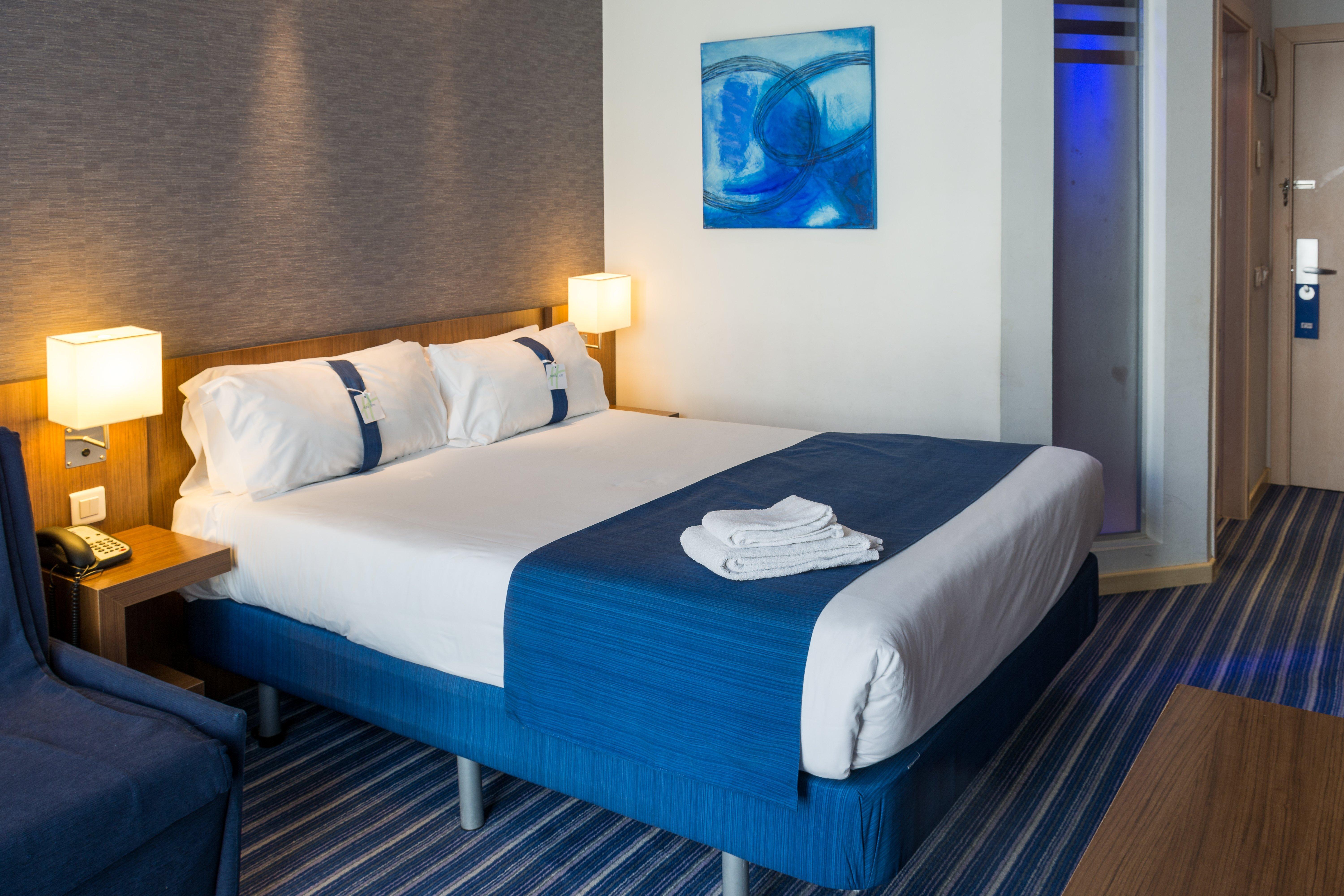 Holiday Inn Express Madrid Leganes By Ihg Exteriör bild