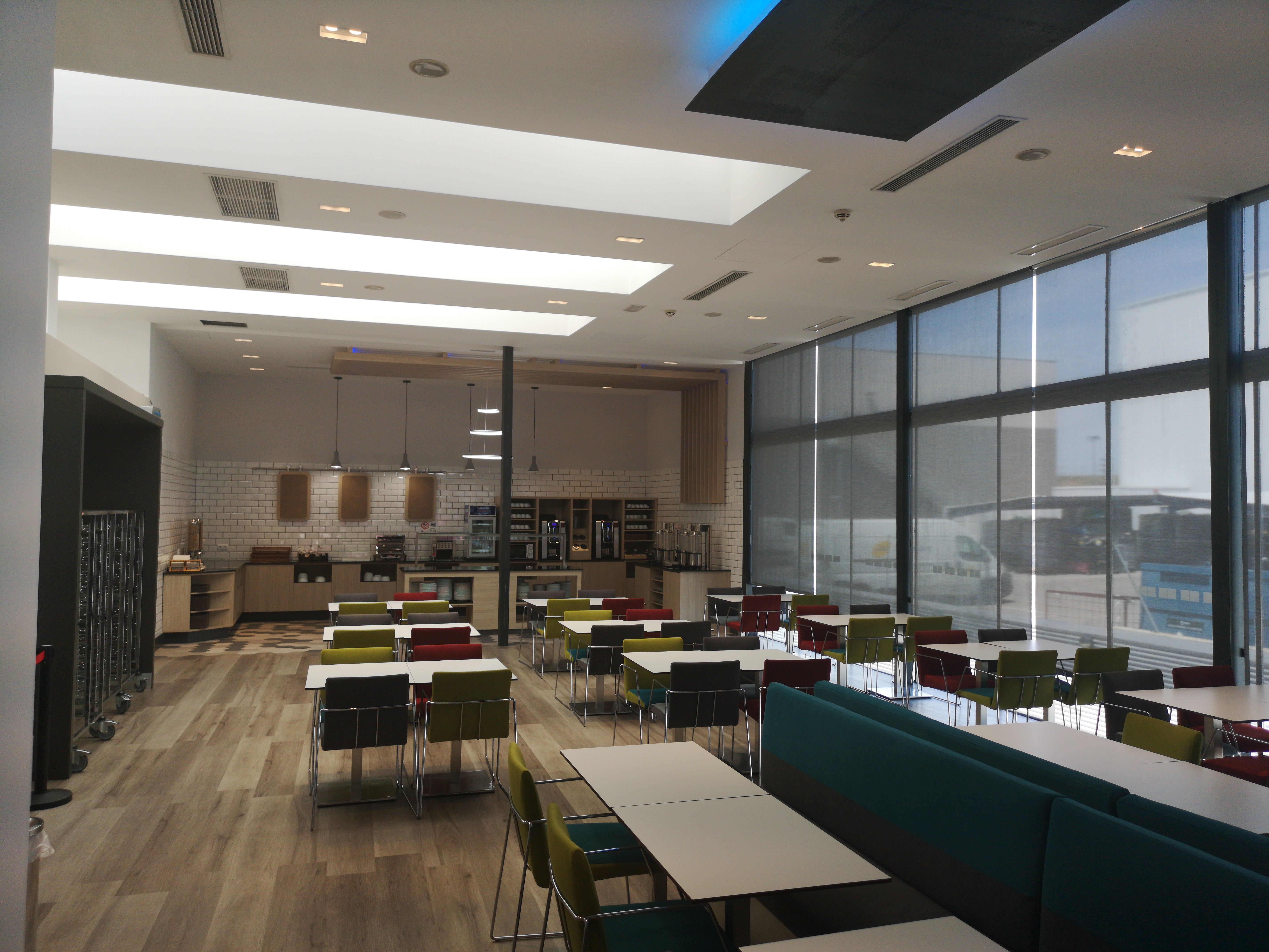 Holiday Inn Express Madrid Leganes By Ihg Exteriör bild