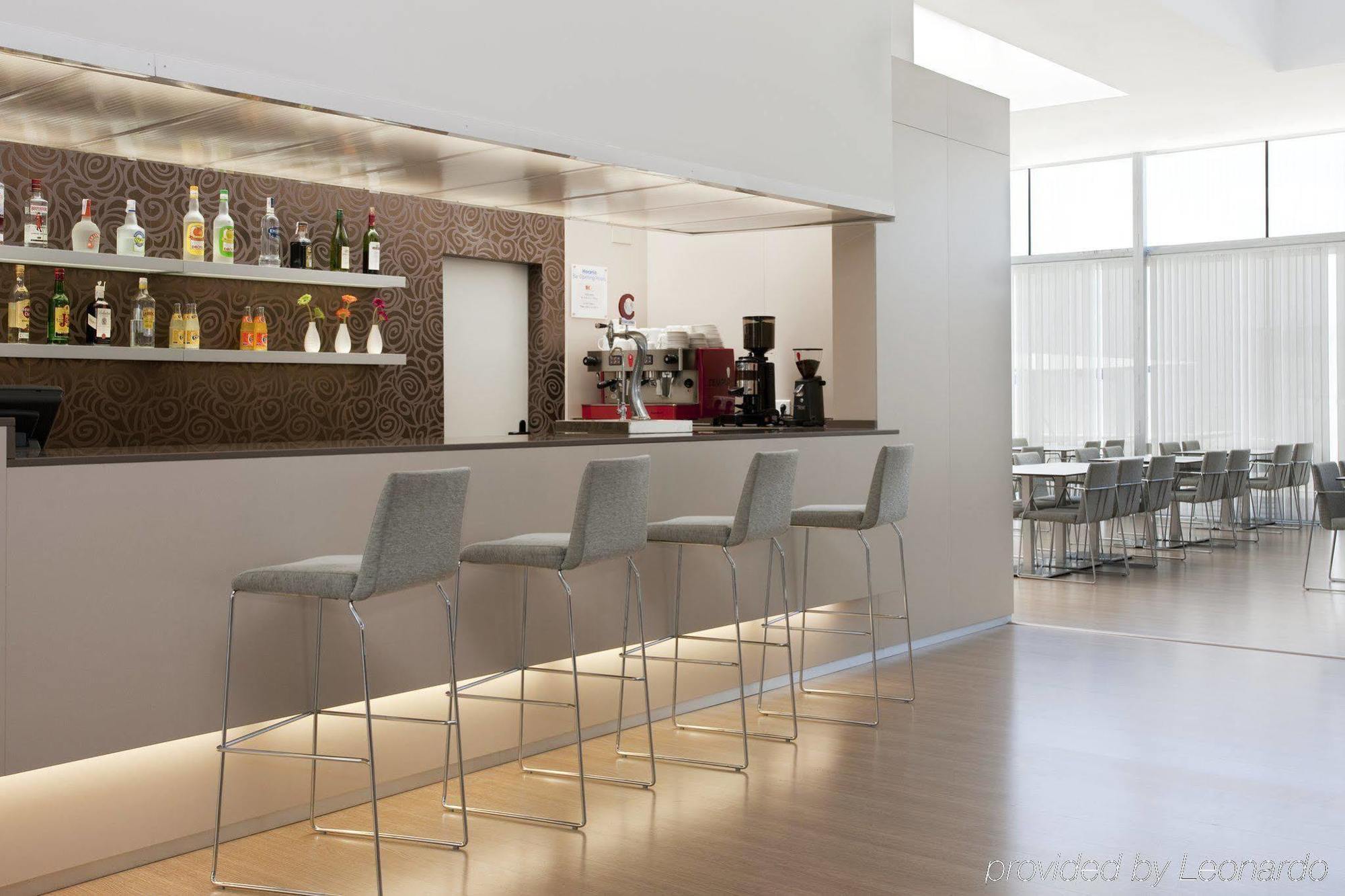 Holiday Inn Express Madrid Leganes By Ihg Restaurang bild